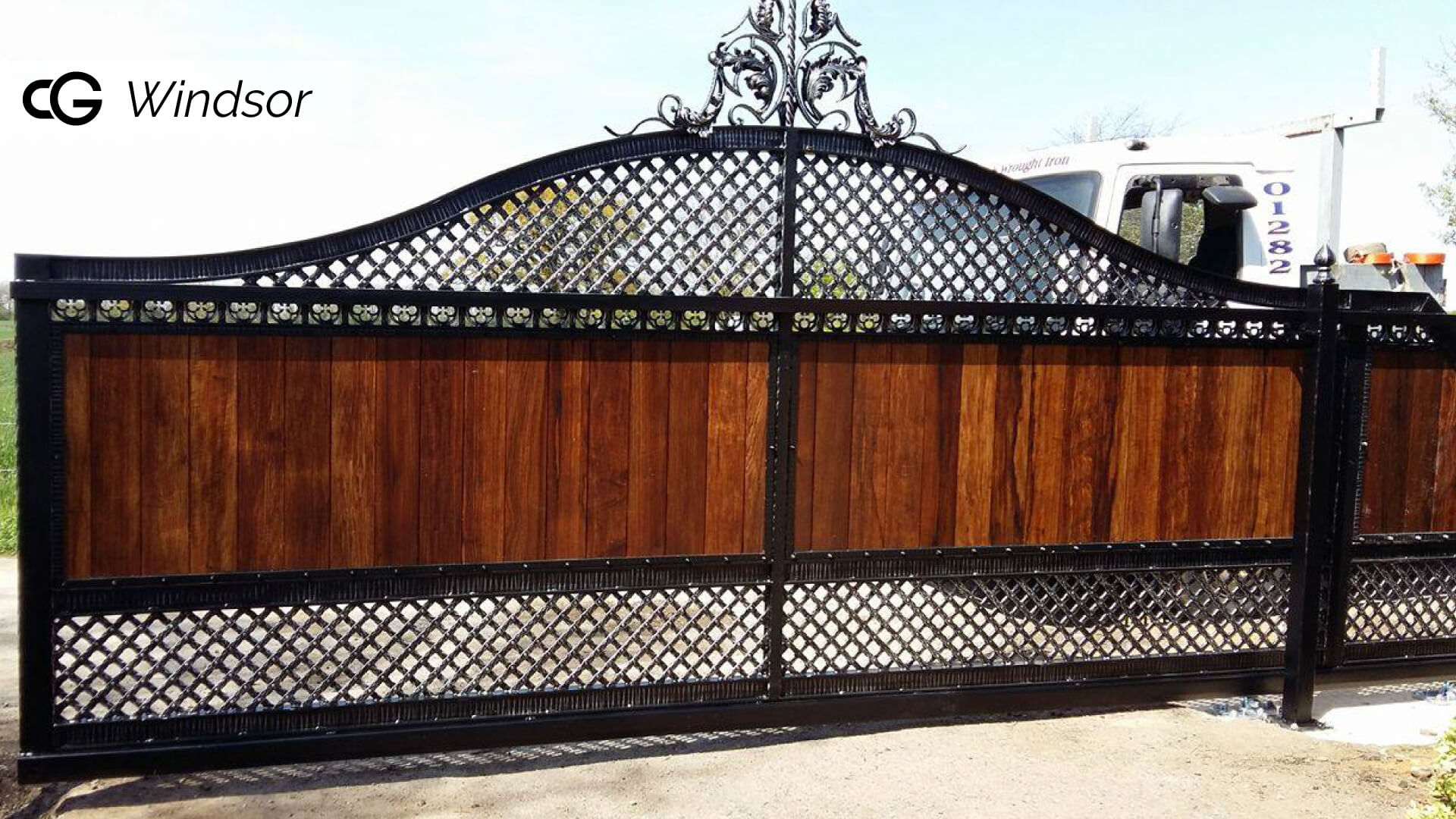 clever-gates-timber-range-windsor-02 - Clever Gates, Cheshire